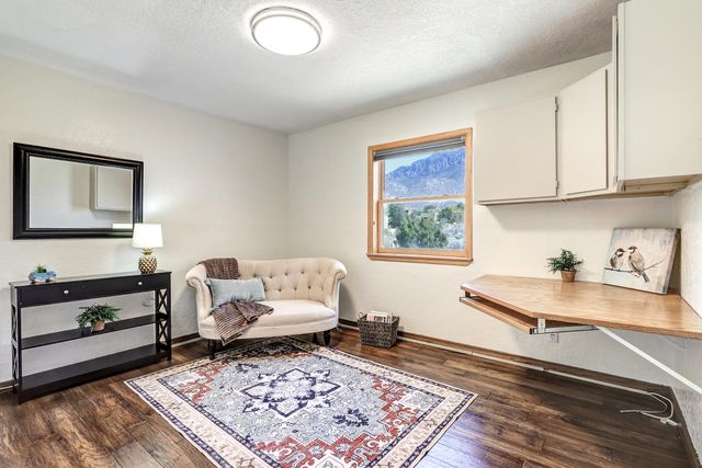 914 Tramway Lane NE, Albuquerque, NM 87122