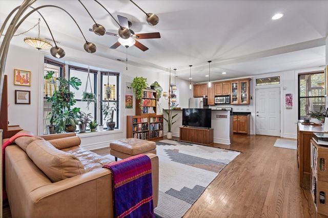 1048 W Lawrence Avenue 2, Chicago, IL 60640