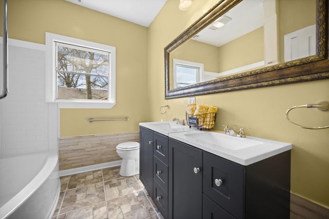 411 Third St, Dequincy, LA 70633