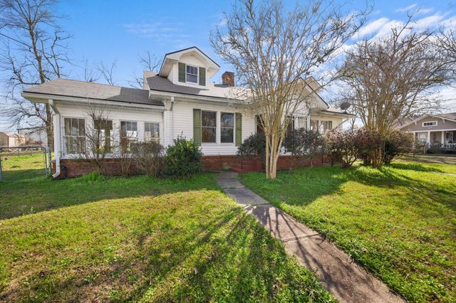 411 Third St, Dequincy, LA 70633