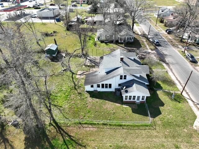 411 Third St, Dequincy, LA 70633