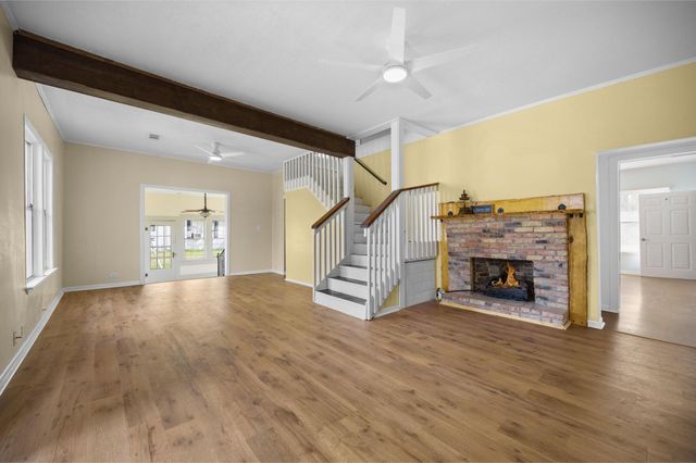 411 Third St, Dequincy, LA 70633