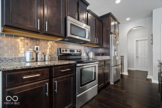 6144 Burleigh Place, Noblesville, IN 46062