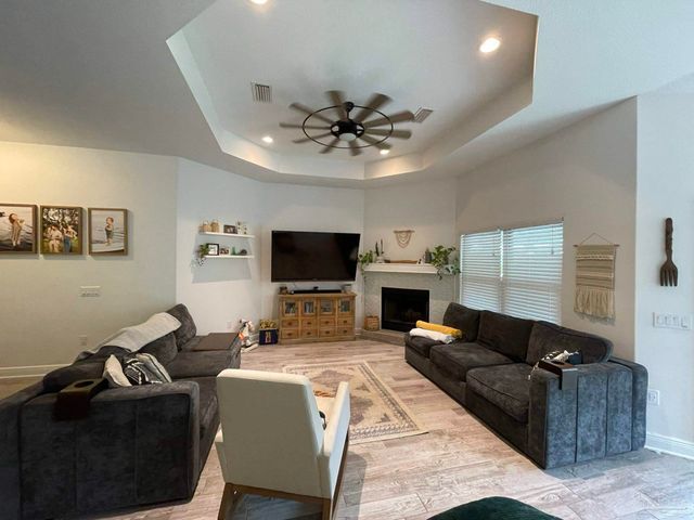 5402 Longhorn Trl, Gulf Breeze, FL 32563