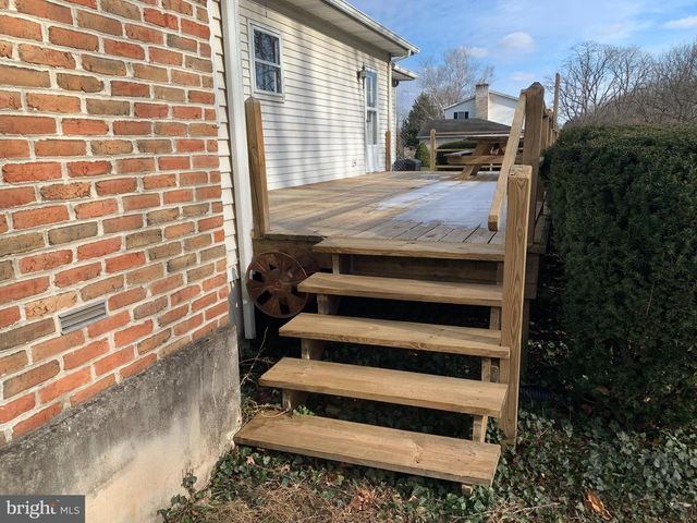 300 ACRE DR, Carlisle, PA 17013