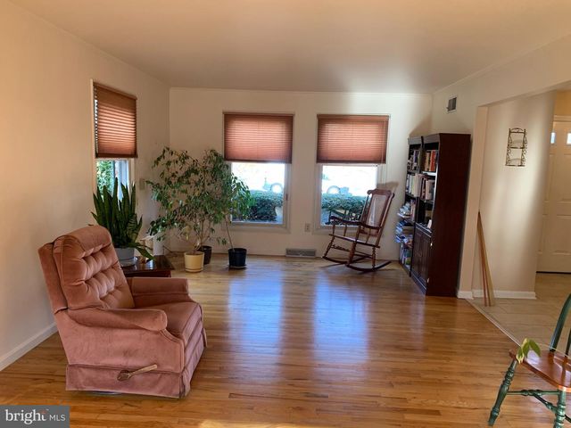 300 ACRE DR, Carlisle, PA 17013