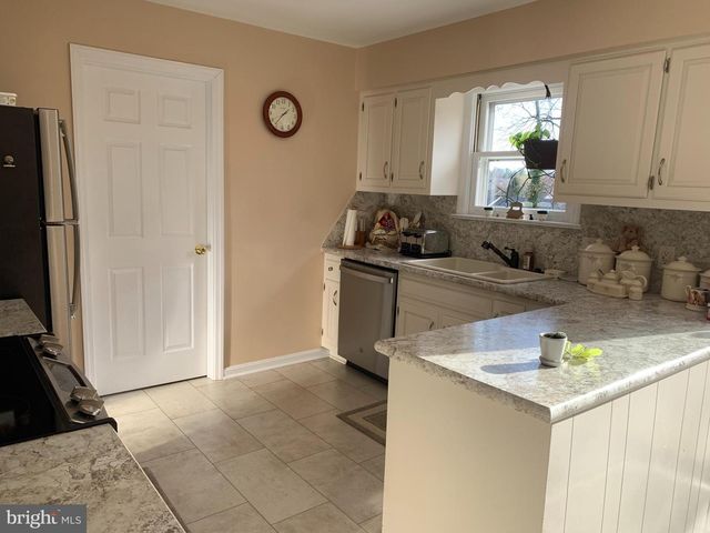 300 ACRE DR, Carlisle, PA 17013