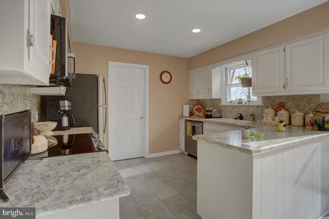 300 ACRE DR, Carlisle, PA 17013