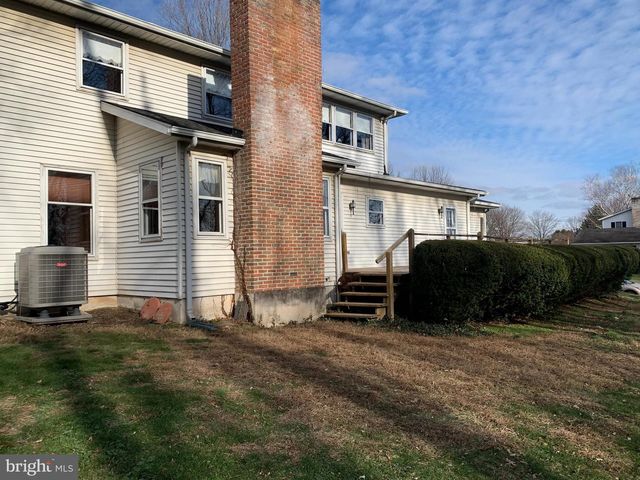 300 ACRE DR, Carlisle, PA 17013