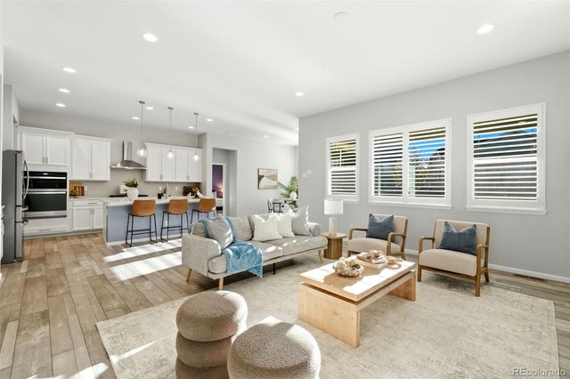 6807 S Riverwood Way, Aurora, CO 80016
