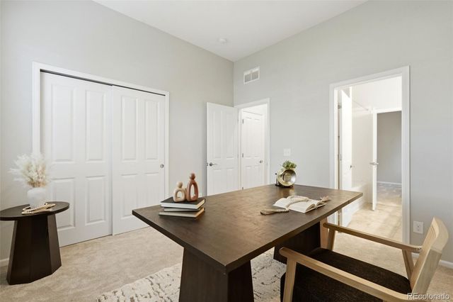 6807 S Riverwood Way, Aurora, CO 80016