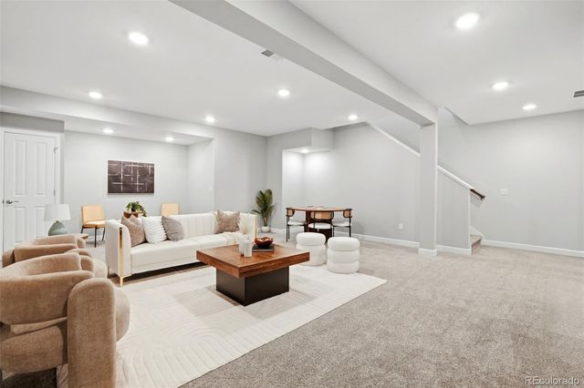 6807 S Riverwood Way, Aurora, CO 80016