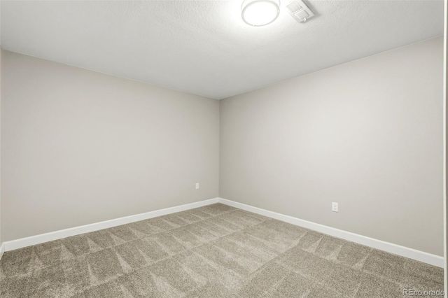 6807 S Riverwood Way, Aurora, CO 80016
