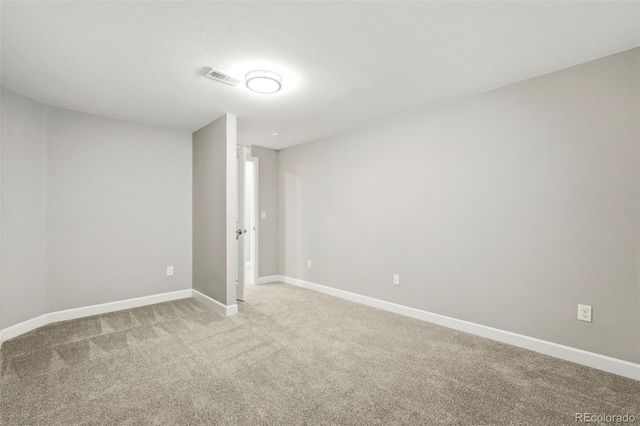 6807 S Riverwood Way, Aurora, CO 80016