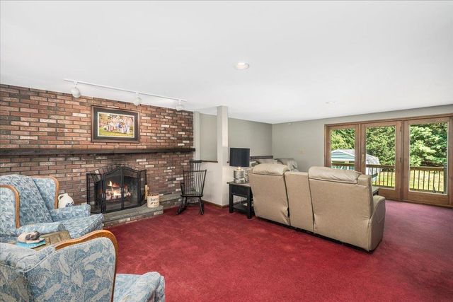 9 County Road, Windham, NH 03087