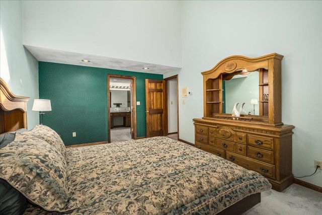 9 County Road, Windham, NH 03087