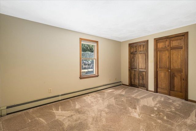 9 County Road, Windham, NH 03087