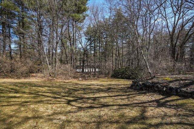 9 County Road, Windham, NH 03087