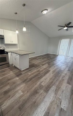 501 ST. MICHAELS WAY 517, Tarpon Springs, FL 34689