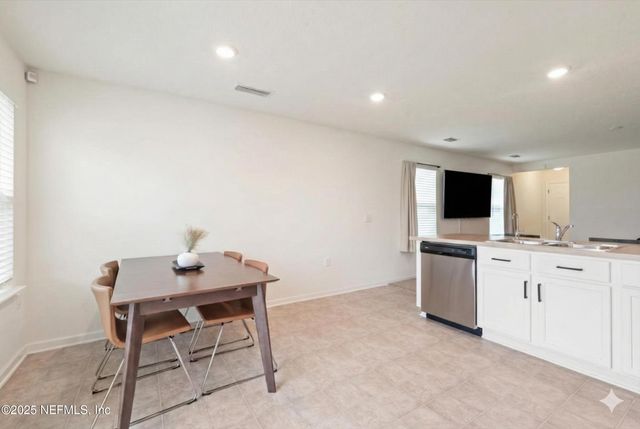 2012 MONTWARD PRESERVE Way, Jacksonville, FL 32218