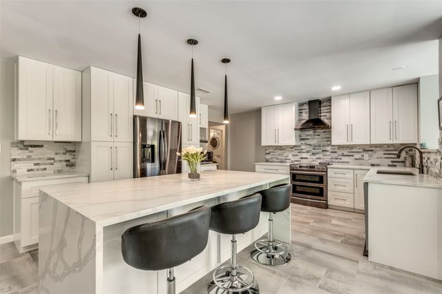 944 Hummingbird Trail, Grapevine, TX 76051