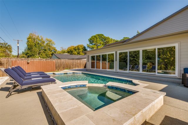 944 Hummingbird Trail, Grapevine, TX 76051