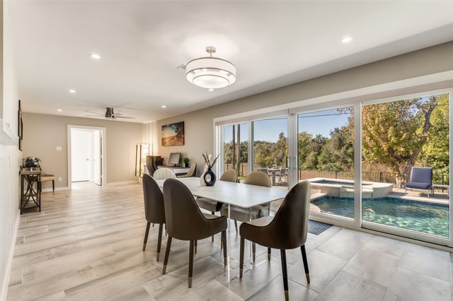 944 Hummingbird Trail, Grapevine, TX 76051