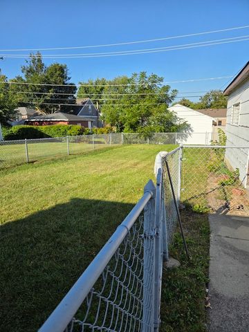 1320 Haase Avenue, Westchester, IL 60154
