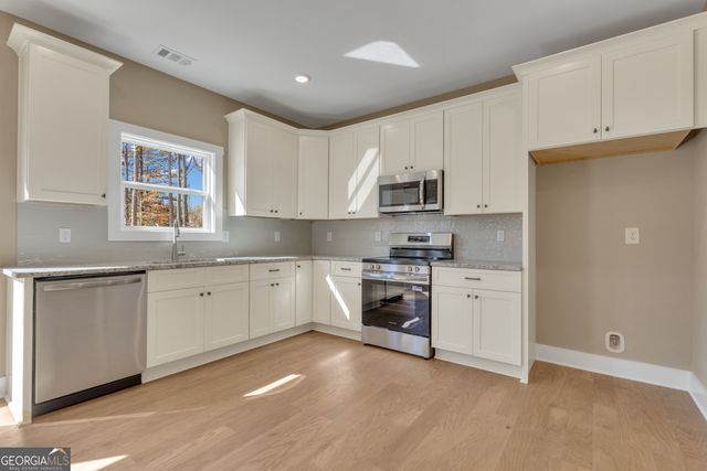 170 Liberty Drive, Fayetteville, GA 30214