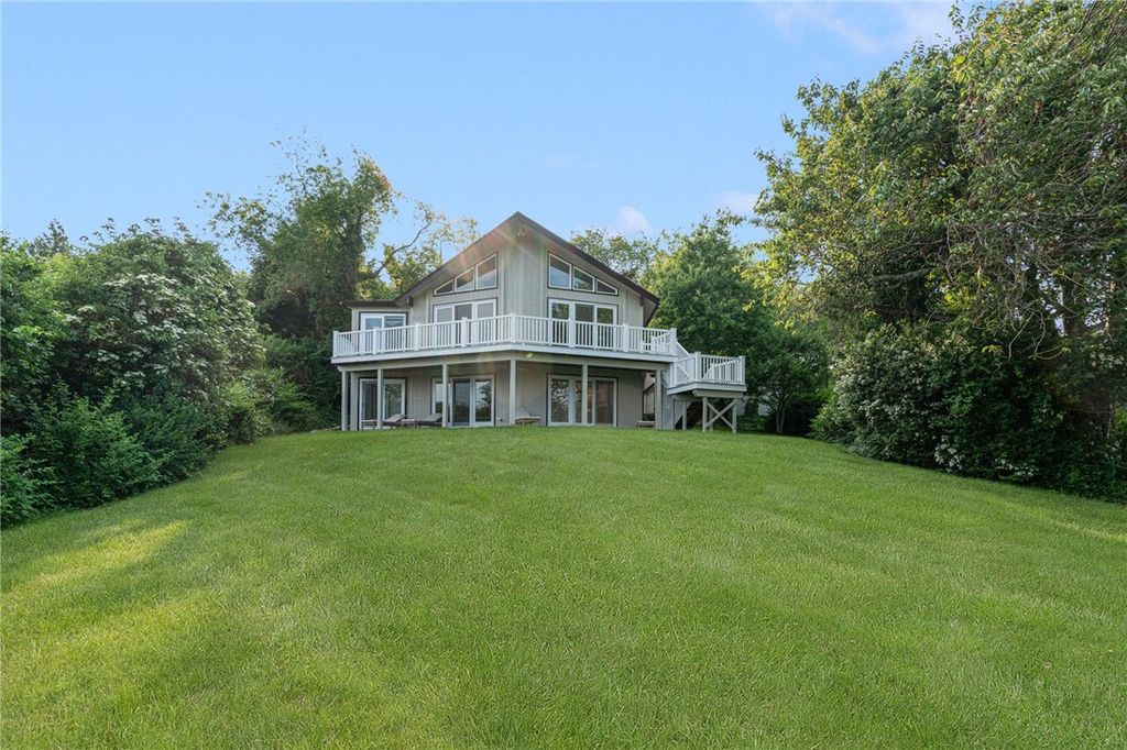 117 Indian Avenue, Portsmouth, RI 02871