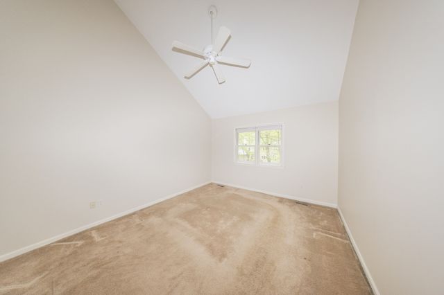 49 Bishops Forest Dr 49, Waltham, MA 02452