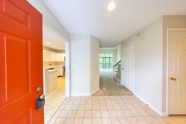 49 Bishops Forest Dr 49, Waltham, MA 02452