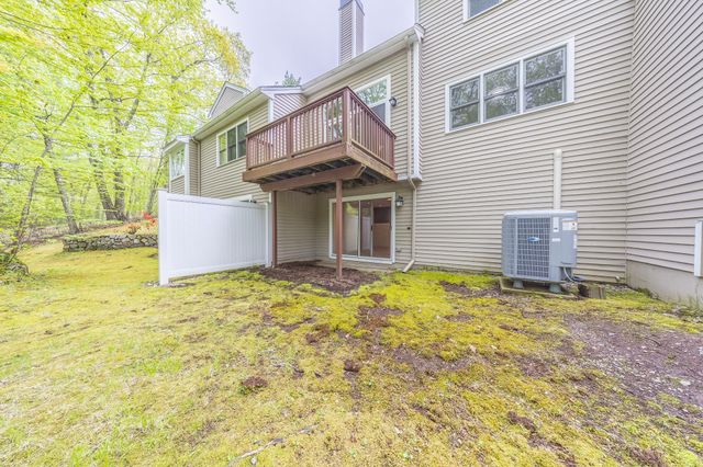 49 Bishops Forest Dr 49, Waltham, MA 02452