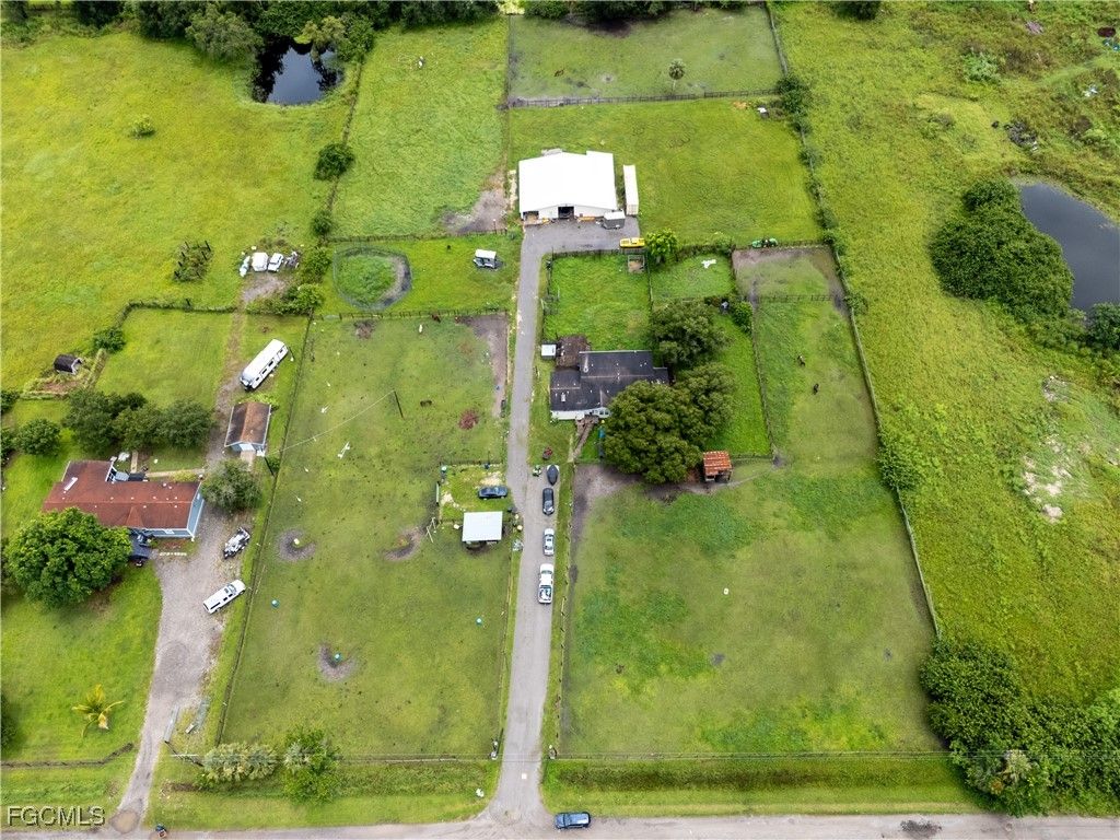 5561 Pangola RD, Fort Myers, FL 33905