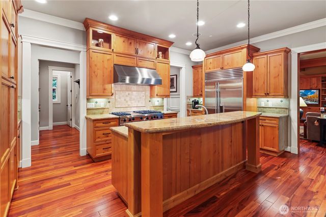 25122 NE 18th Street, Sammamish, WA 98074