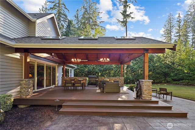 25122 NE 18th Street, Sammamish, WA 98074