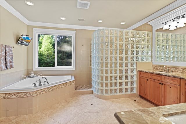 25122 NE 18th Street, Sammamish, WA 98074
