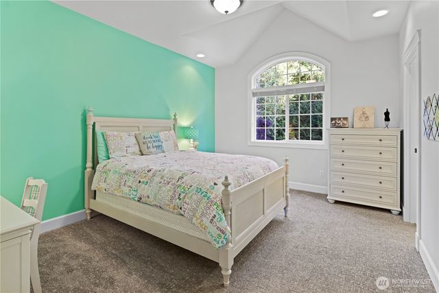 25122 NE 18th Street, Sammamish, WA 98074