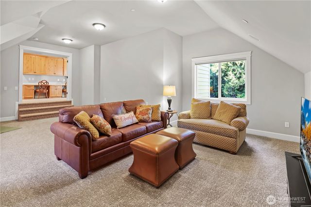 25122 NE 18th Street, Sammamish, WA 98074