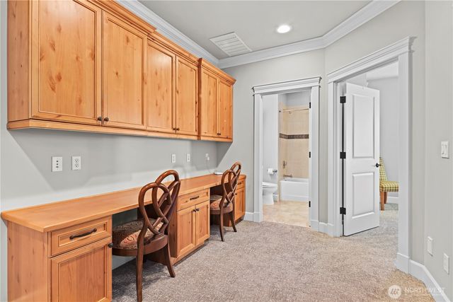 25122 NE 18th Street, Sammamish, WA 98074