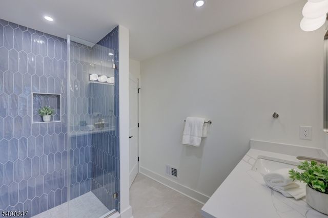 3 Herbert Rd, Scotch Plains Twp., NJ 07076