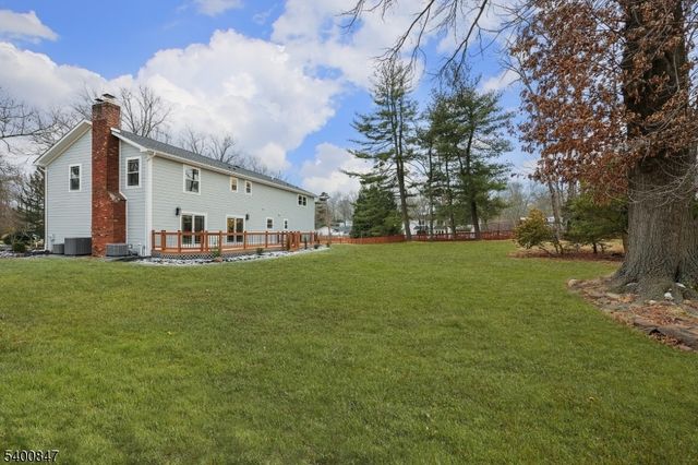 3 Herbert Rd, Scotch Plains Twp., NJ 07076