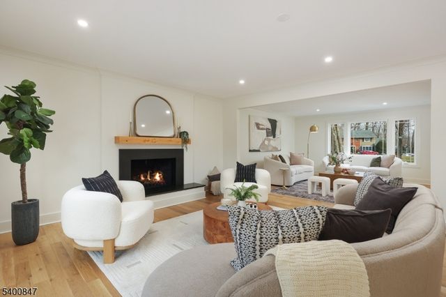 3 Herbert Rd, Scotch Plains Twp., NJ 07076