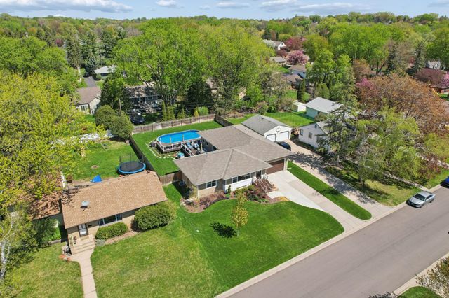 2505 W Armour Terrace, Saint Anthony, MN 55418