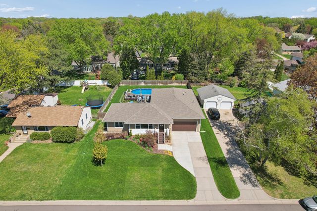 2505 W Armour Terrace, Saint Anthony, MN 55418