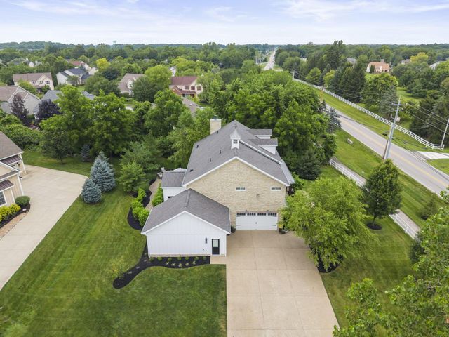 8568 Liberty Road N, Powell, OH 43065