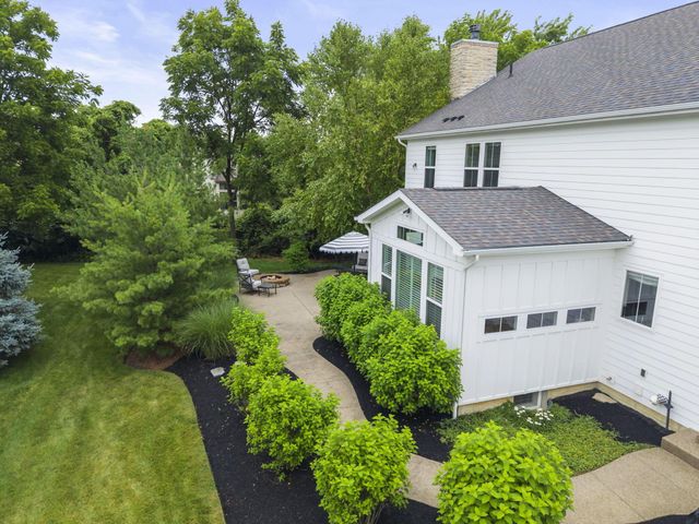 8568 Liberty Road N, Powell, OH 43065