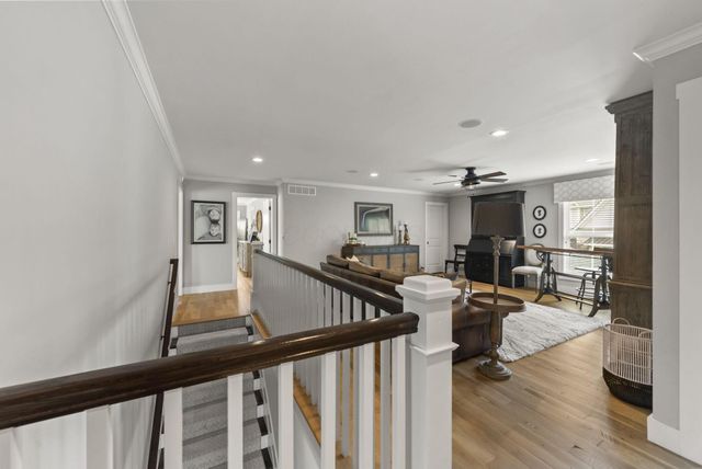 8568 Liberty Road N, Powell, OH 43065