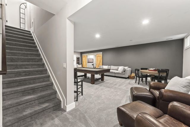 8568 Liberty Road N, Powell, OH 43065