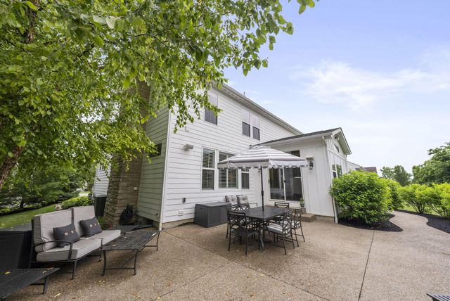 8568 Liberty Road N, Powell, OH 43065